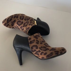 Dexflex comfort booties size 8